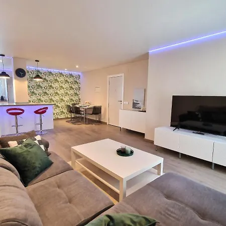Emerald - Spacious Modern 2 Bedroom Benalmádena